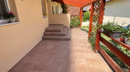 Lepenie Španielskej dlažby - Pod strechou stav