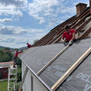 Rekonštrukcia strechy a pokládka krytiny LINDAB Goodlock