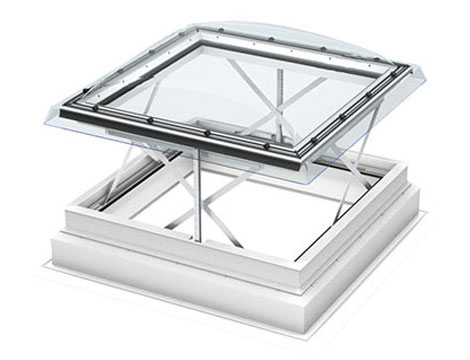 Svetlíky VELUX pre odvod dymu a tepla