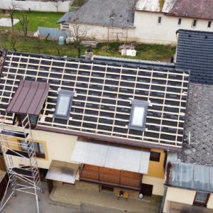 Rekonštrukcia strechy a montáž strešných okien VELUX